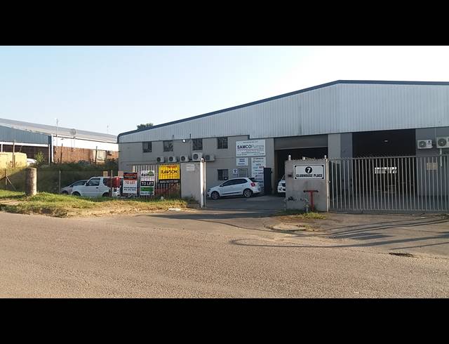 705M² WAREHOUSE TO LET IN WESTMEAD